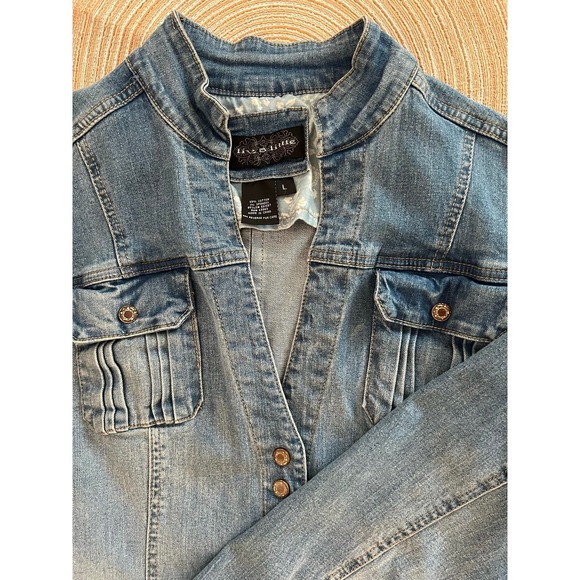 Live A Little‎ Women's Denim Jacket Collarless - Size Large - Picture 3 of 9